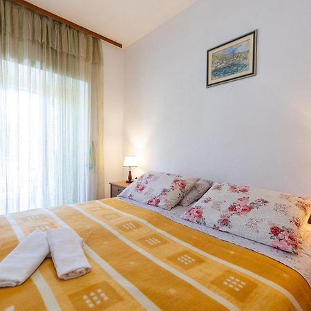 Apartments By The Sea Cove Zarace - Gdinj, Hvar - 2047 Екстериор снимка