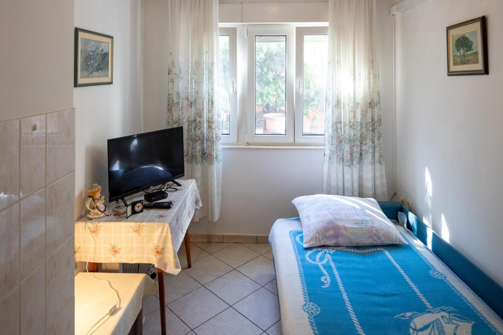 Apartments By The Sea Cove Zarace - Gdinj, Hvar - 2047 Стая снимка